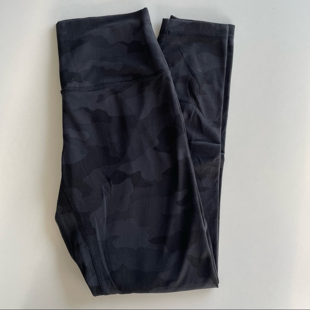 Lululemon Aligns Leggings Size 6